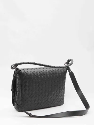 Bottega Veneta Men Black Messenger Swing Bag
