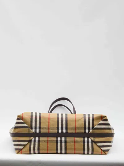 Burberry Women Highlands Tote Bag Medium