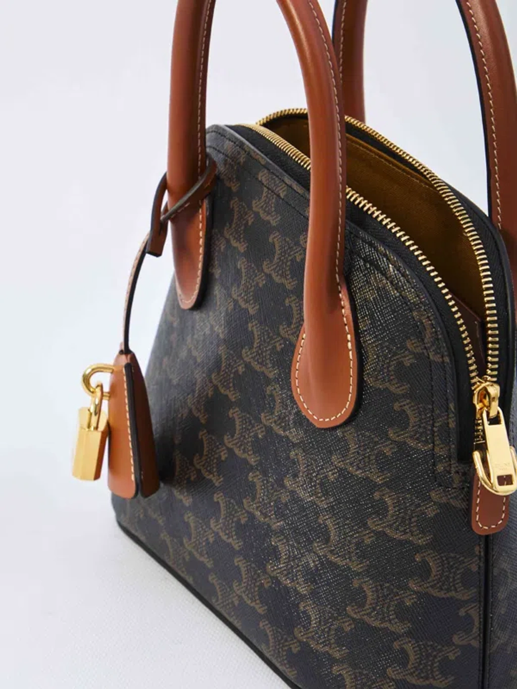 【CELINE】TEEN HONORINE BAG●120682DNK04LU TEEN HONORINE BAG IN Triomphe Canvas and Calfskin - TAN | CELINE