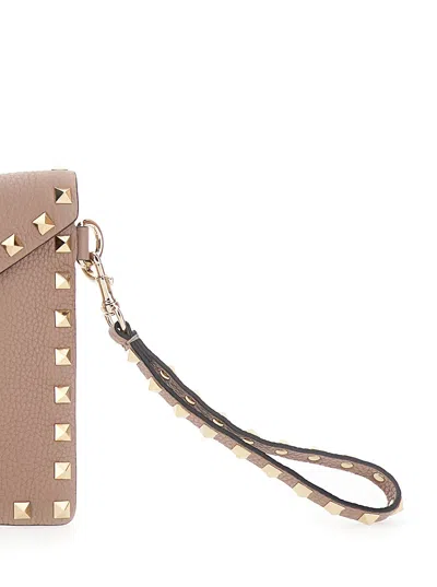 Valentino Garavani Women Medium Flat Pouch | Rockstud | Vitello Stampa Alce/platinum Studs