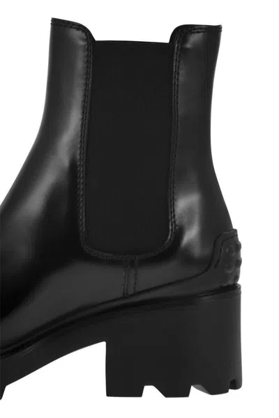 Tod's Leather Ankle Boot In Black