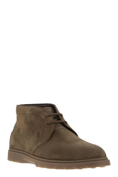 Tod's Men Suede Leather Boots In Brown