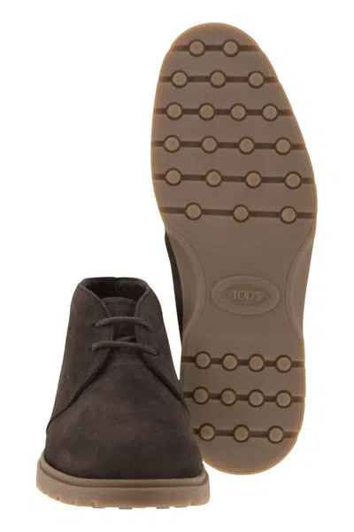 Tod's Men Suede Leather Boots In Brown
