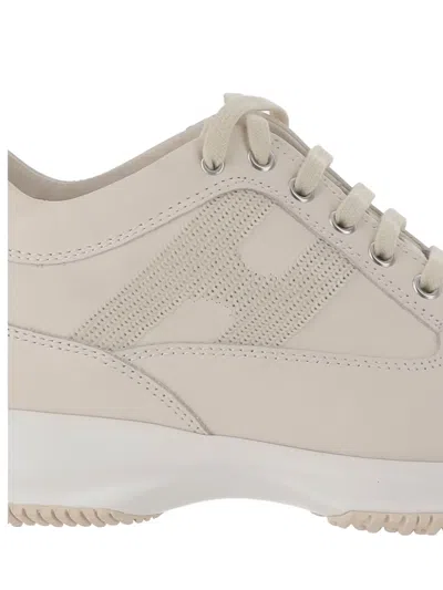 Hogan Logo-patch Low-top Sneakers In Gold