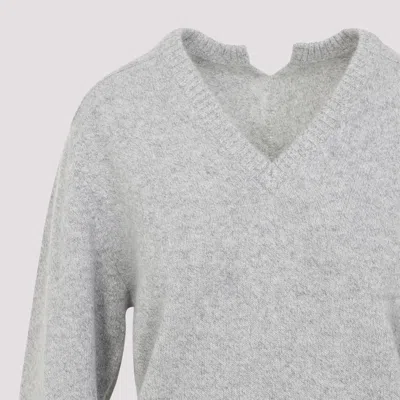 Carven V-neck Cashmere Sweater In Gray