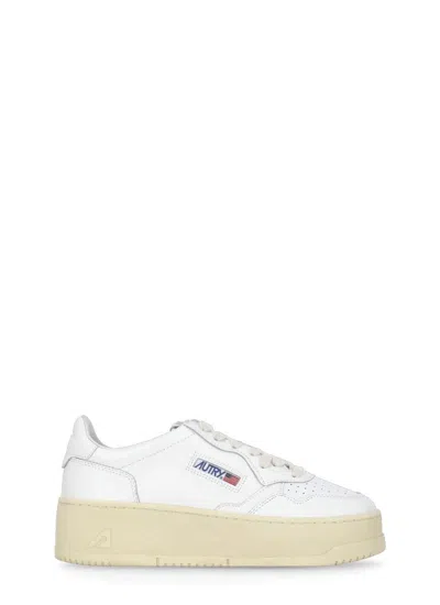 Autry Womens White Medalist Low-top Leather Trainers