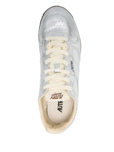 Autry Windspin Low Sneakers In Platinum Leather In Silver