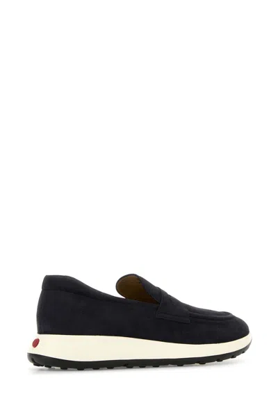 Tod's Round Toe Low-top Loafers In Black