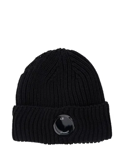 C.p. Company Logo-detail Beanie In Black