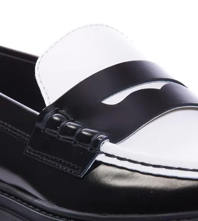 Tod's Flat Shoes