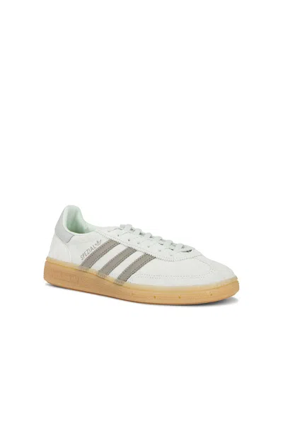 Adidas Originals Handball Spezial Sneaker In Silver