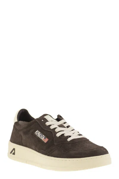 Autry "medalist" Low Sneaker In Green