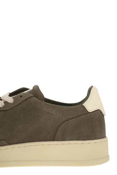 Autry Low-top Suede Sneakers With Rubber Sole And Lace-up Closure In Brown