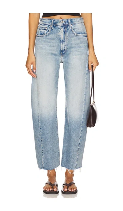 Mother Pipe-dream Button Sneak Fray Jeans In Blinded By The Dark In Blue