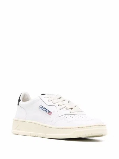 Autry Woman's White Leather Sneakers With Black Heel Tab