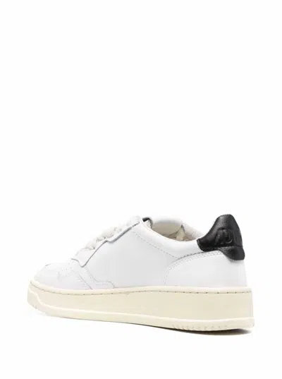 Autry Woman's White Leather Sneakers With Black Heel Tab