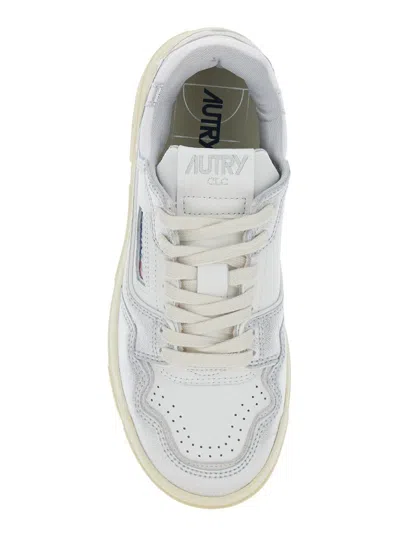 Autry Silver And White Low Top Sneakers With Logo Patch In Metallic Leather Woman
