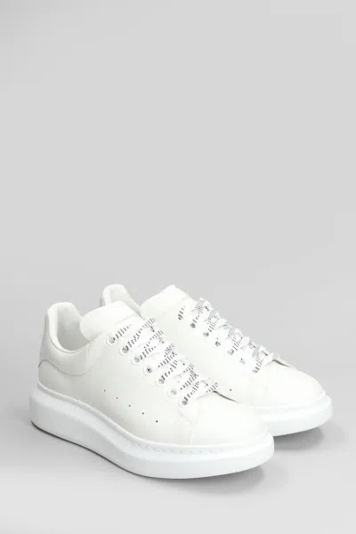 Alexander Mcqueen Women Leather Upper And Rubber Sole Sneaker In White