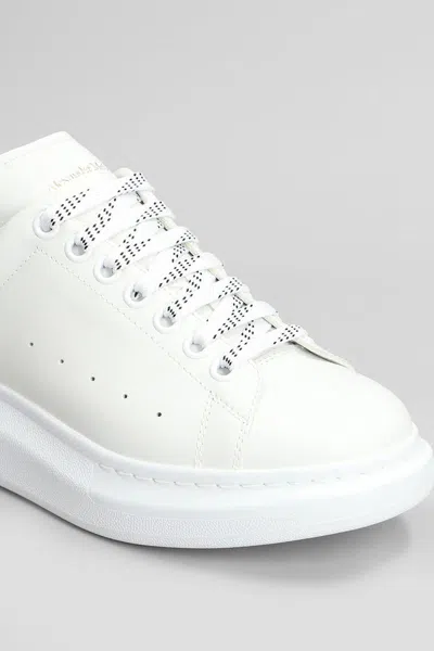Alexander Mcqueen Women Leather Upper And Rubber Sole Sneaker In White