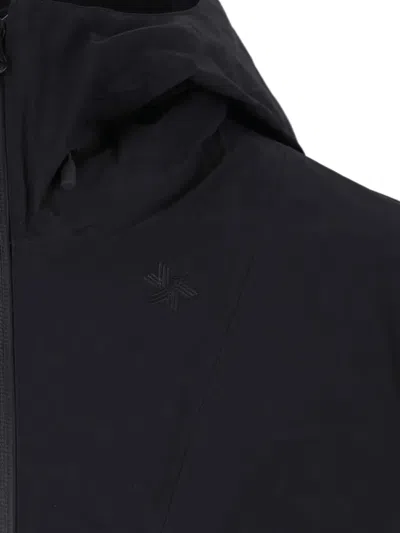 Goldwin Pertex Zip-fastening Hooded Jacket In Black