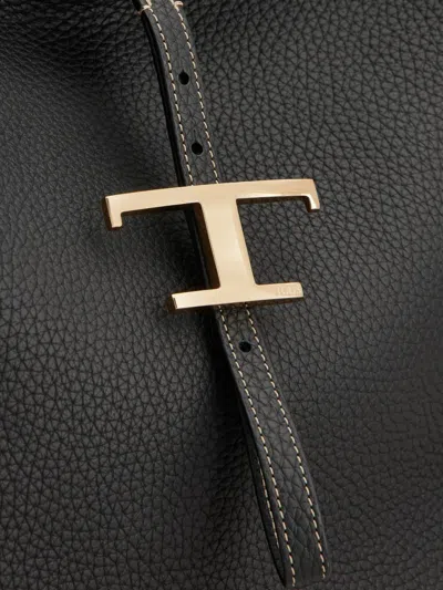 Tod's Leather Shoulder Bags In Black