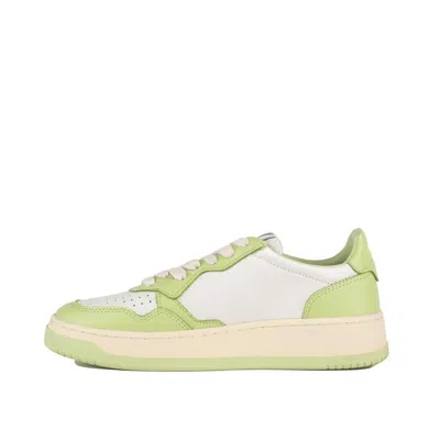Autry White And Green Two-tone Leather Medalist Low Sneakers In Green