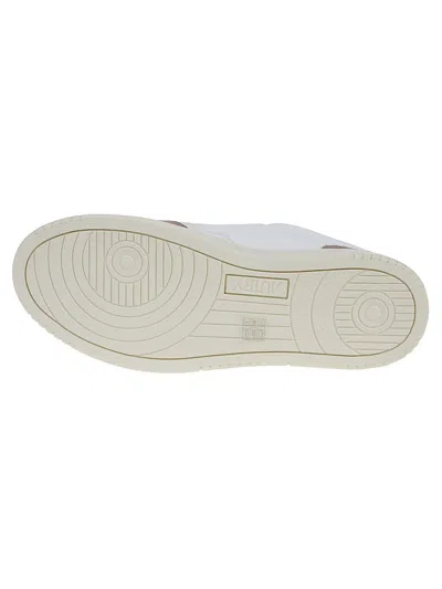 Autry Medalist Low Sneakers In Goatskin And Suede In Multi