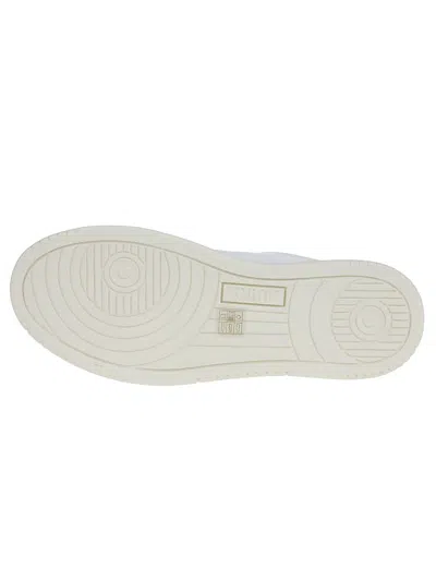 Autry Medalist Low Sneakers In White