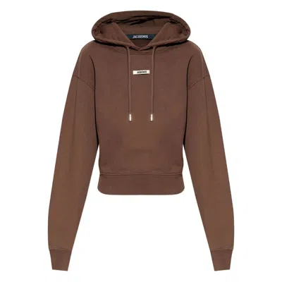 Jacquemus Drawstring Hood Gros-grain Hoodie In Brown