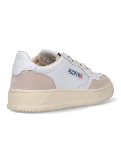 Autry Medalist Low Low-top Leather Sneakers In White