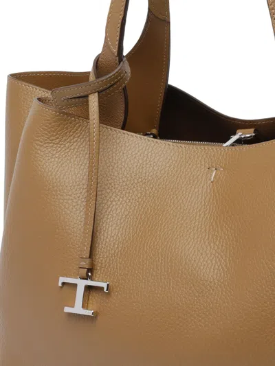 Tod's Medium T-logo Tote Bag