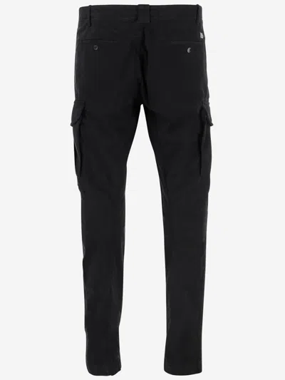 C.p. Company C.p.company Diagonal Raised Fleece Cargo Sweatpants In Black