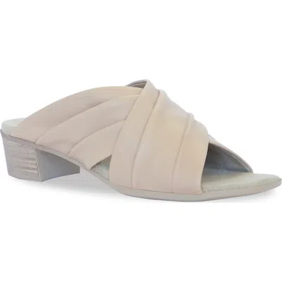 Munro Lee Slide Sandal