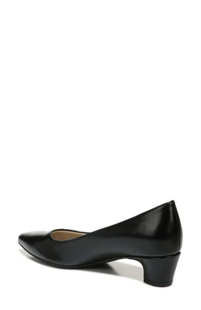 Lifestride Minx Pointed Toe Pump