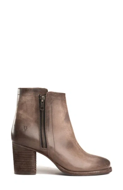 Frye Addie Double Zip Bootie In Neutral