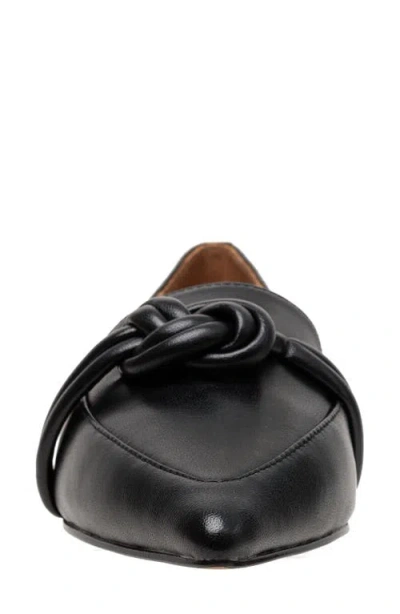 Linea Paolo Marais Pointed Toe Flat