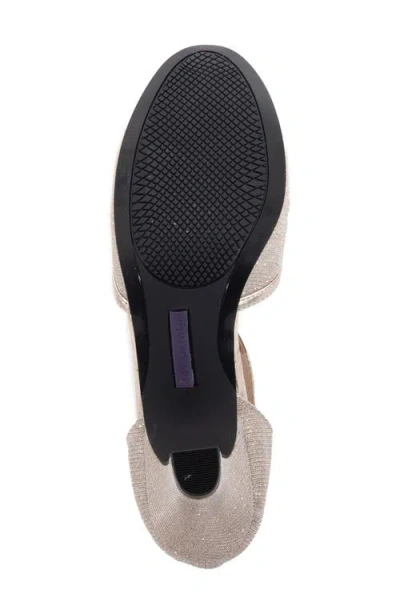 David Tate Fantastic T-strap Pump