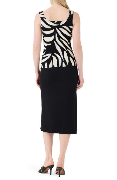 Nic + Zoe Breezy Leaves Notched Neck Shell