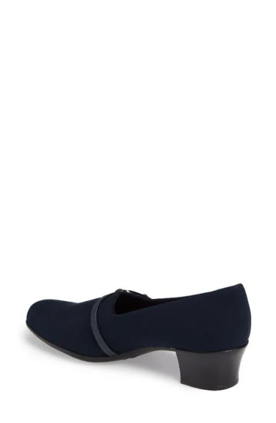 Munro Cindi Block Heel Pump