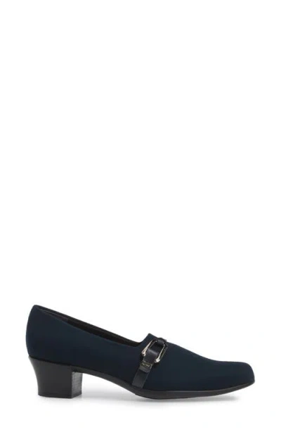 Munro Cindi Block Heel Pump