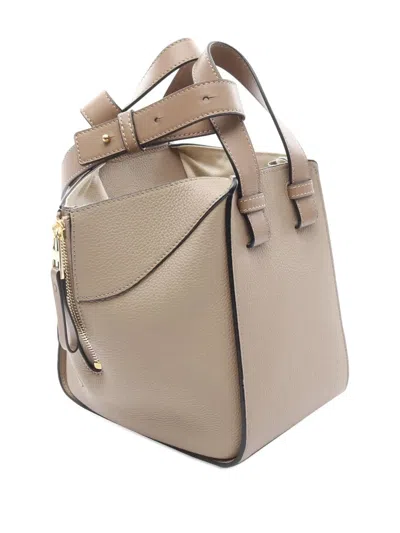Pre-owned Loewe 2016-2025 Soft Grained Calfskin Compact Hammock Bag Satchel