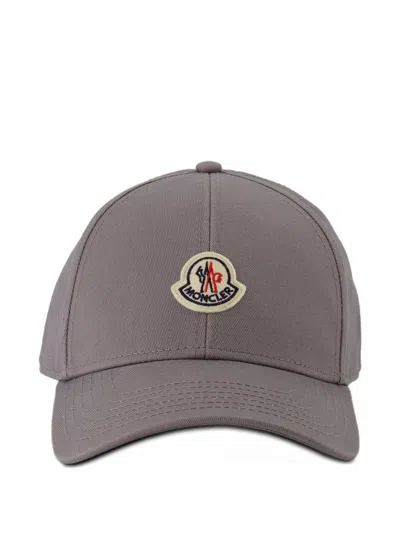 Moncler Logo-patch Cap In Gray