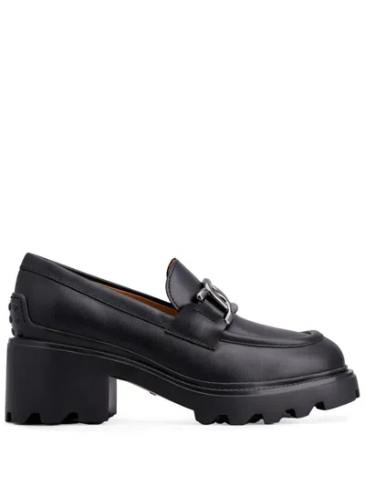 Tod's Semi-shiny Leather Heeled Loafers With Metal Chain Shoes In Black