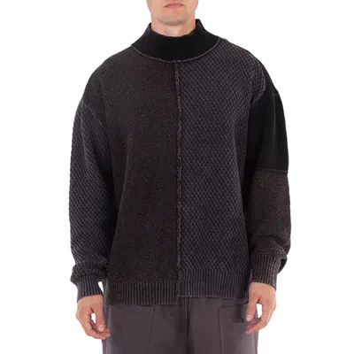 Viridi-anne Men's Black Fading Fragment Sweater In Black