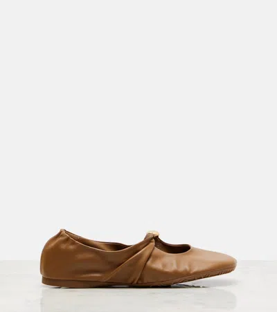 Loewe Pebble Soft Ballerina In Nappa Lambskin In Brown