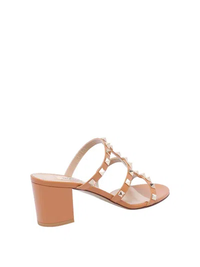 Valentino Garavani Rockstud Leather Mules In Brown