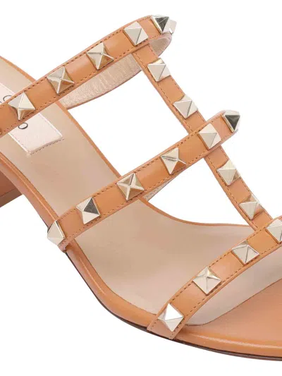 Valentino Garavani Rockstud Leather Mules In Brown