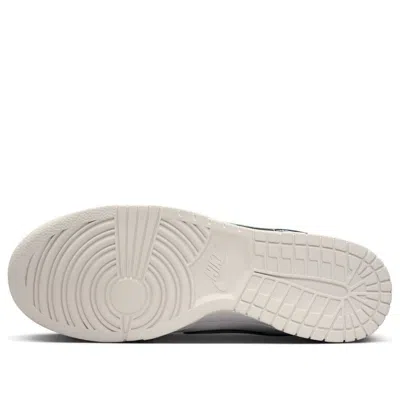 Nike (wmns)  Dunk Low 'platinum Tint Juniper Fog' In White