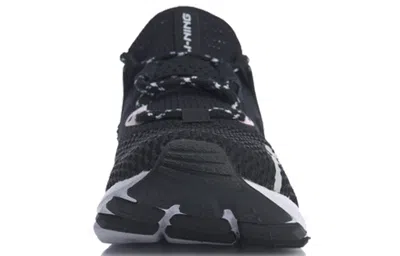 Li-ning (wmns)  Mafia