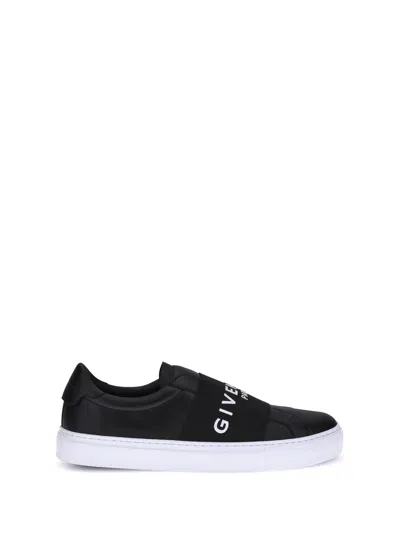Givenchy Calfskin Leather Sneakers With Printed Logo And Contrasting Sole In Black